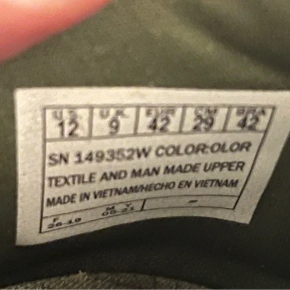 NWT Sz 12- sketchers wide fit memory foam. Army green with pattern - Picture 5 of 6